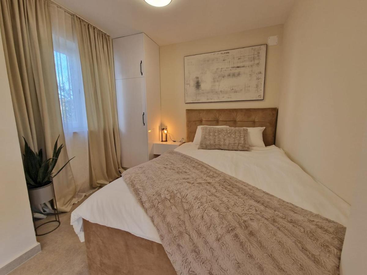 Studio Apartment Mare With Private Garden And Jacuzzi Vinkuran Ngoại thất bức ảnh