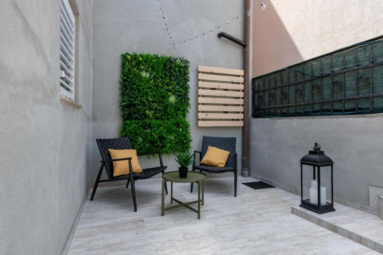 Studio Apartment Mare With Private Garden And Jacuzzi Vinkuran Ngoại thất bức ảnh